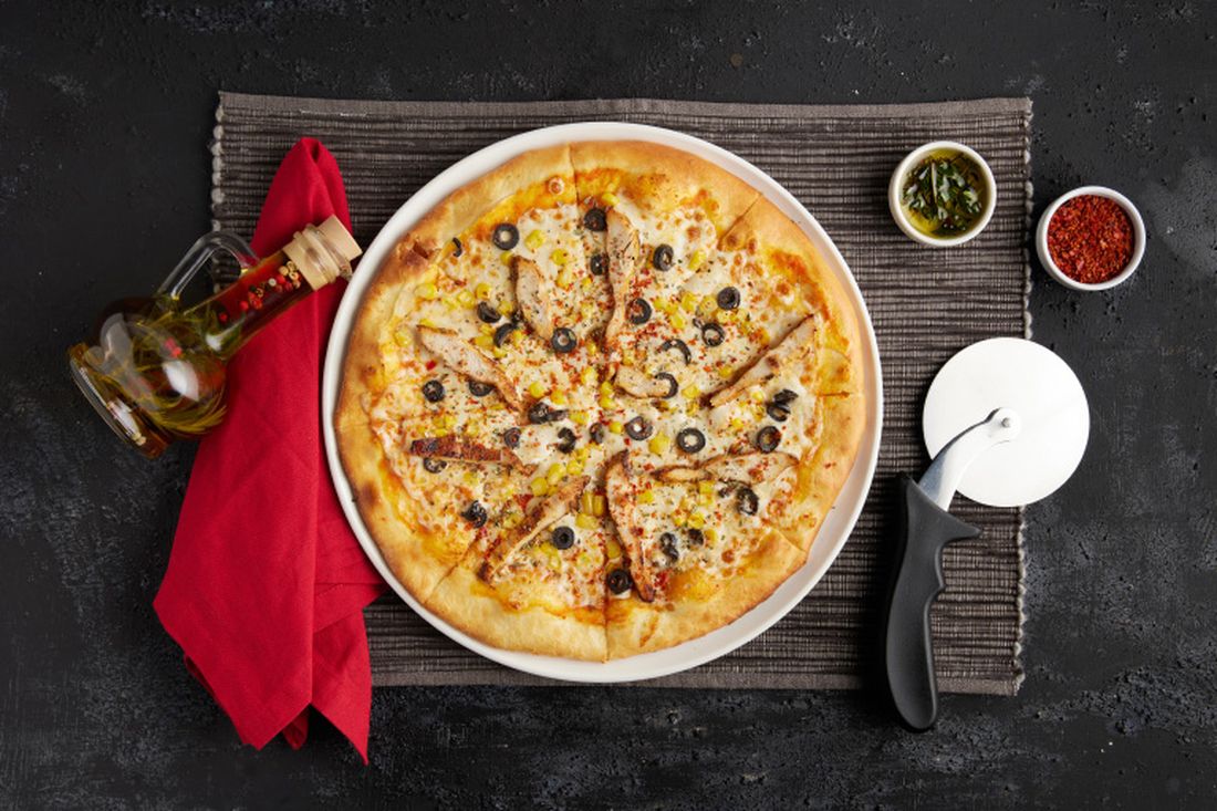 Tavuklu Pizza