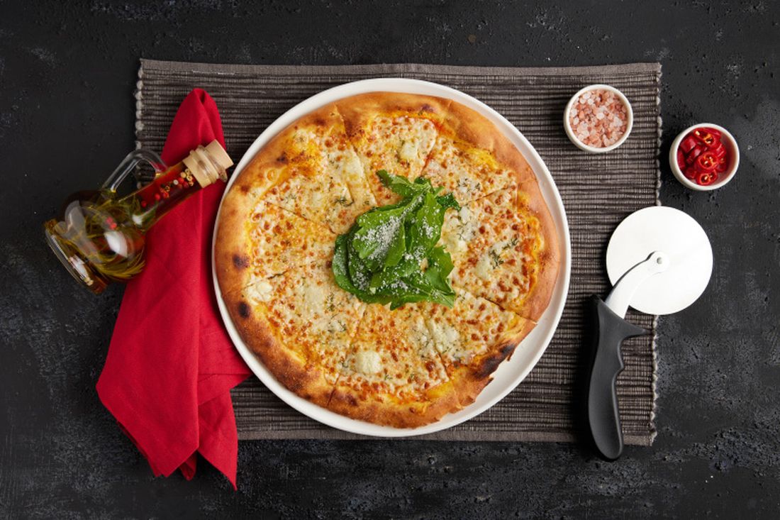 Peynirli Pizza