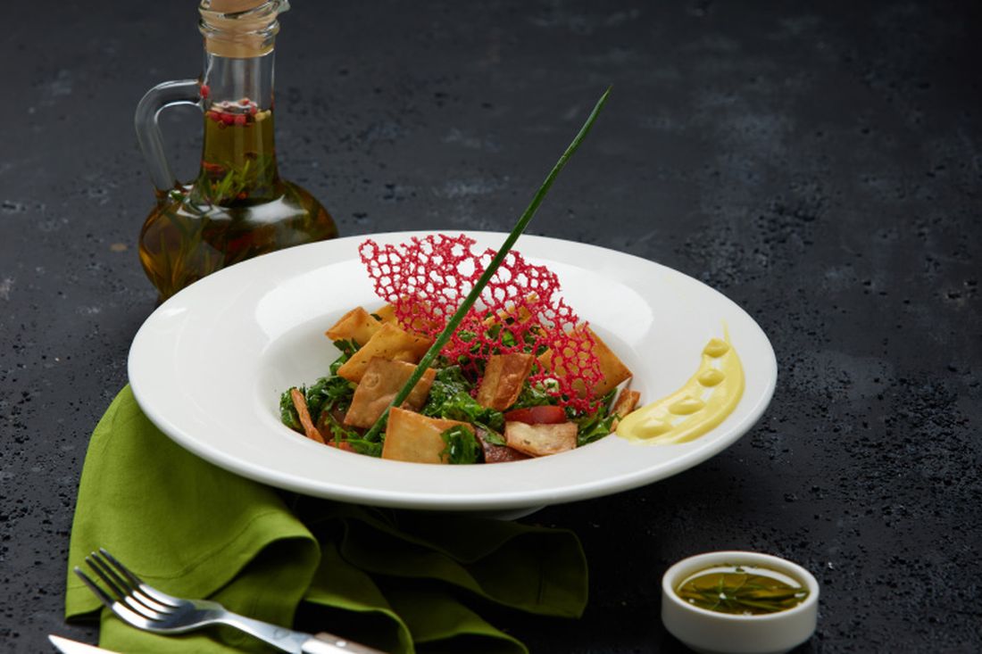 Fettuş Salatası