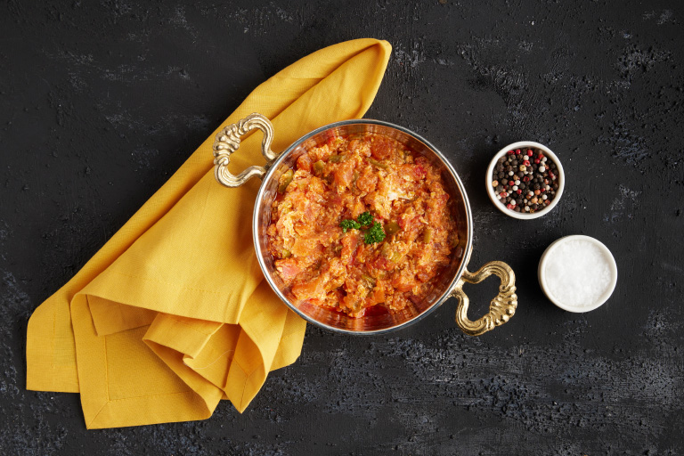 SADE MENEMEN
